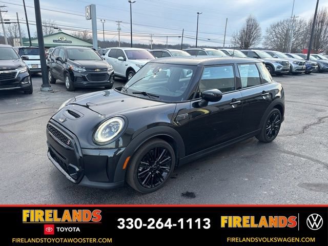 Used 2023 MINI Cooper S w/ Signature Upholstery Package image 7