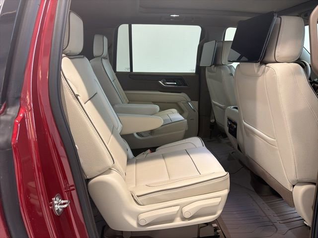 New 2026 GMC Yukon XL Denali w/ Denali Reserve Package image 11