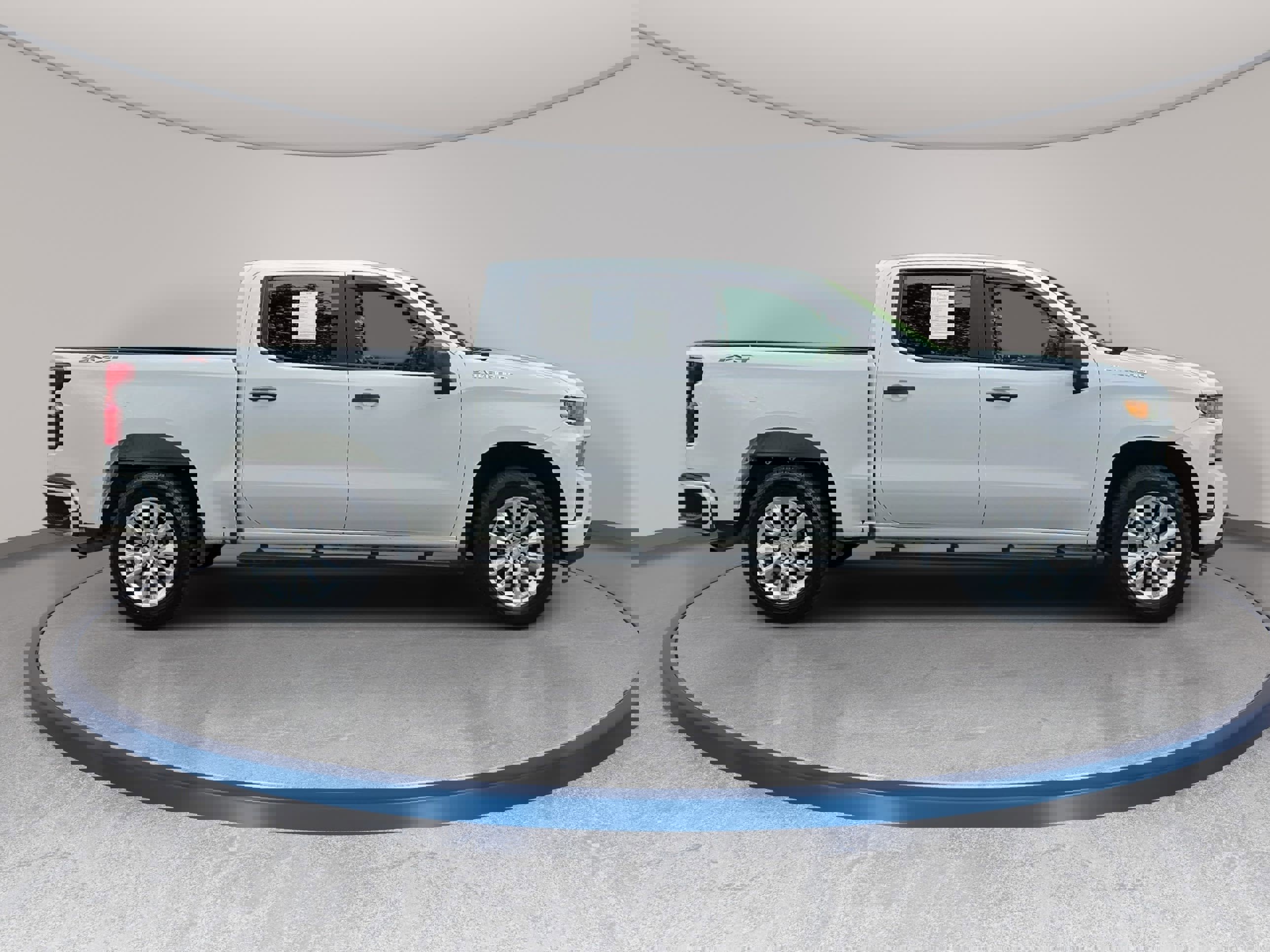 Used 2022 Chevrolet Silverado 1500 Custom image 4