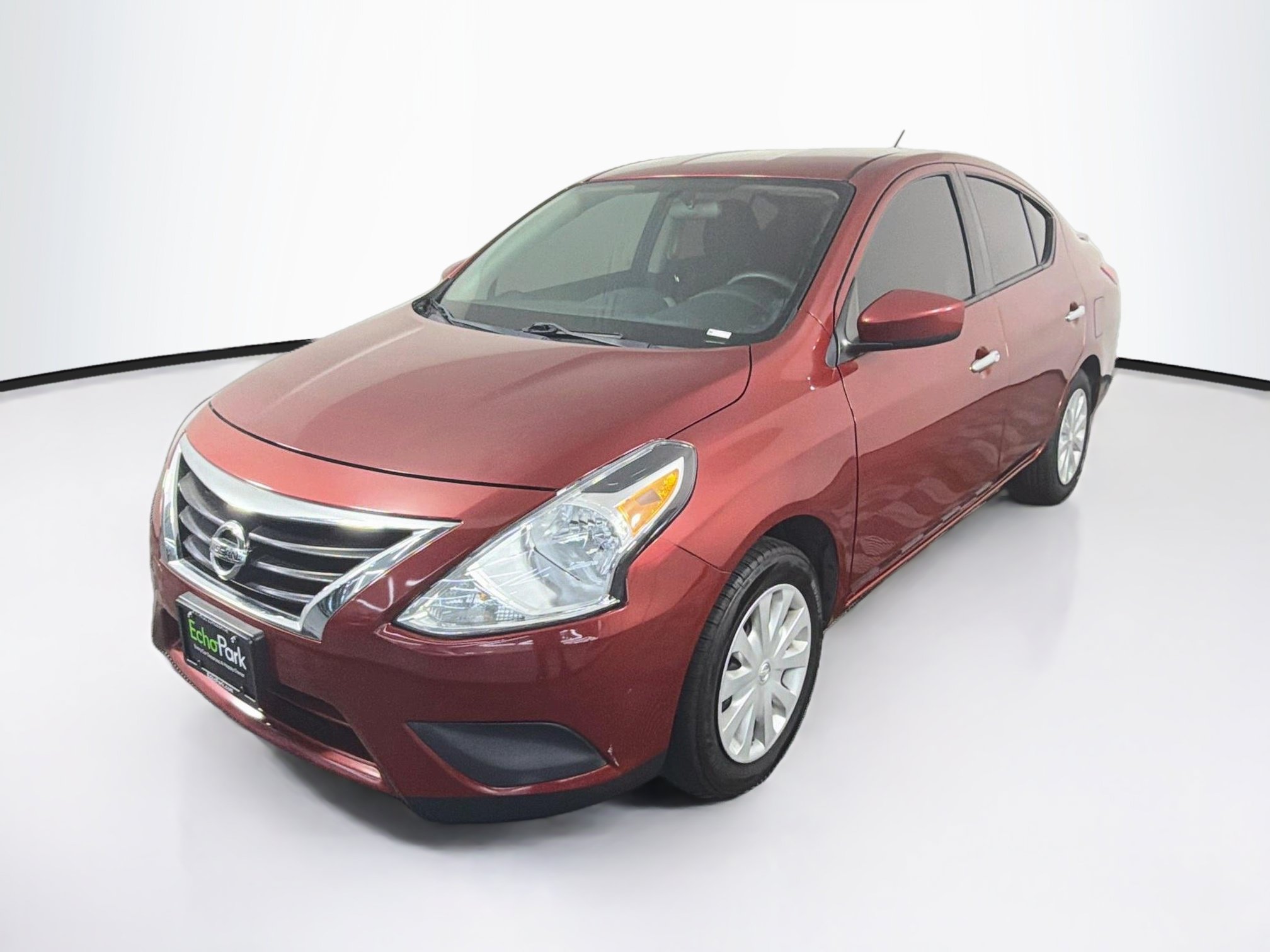 Used 2018 Nissan Versa SV FWD image 3
