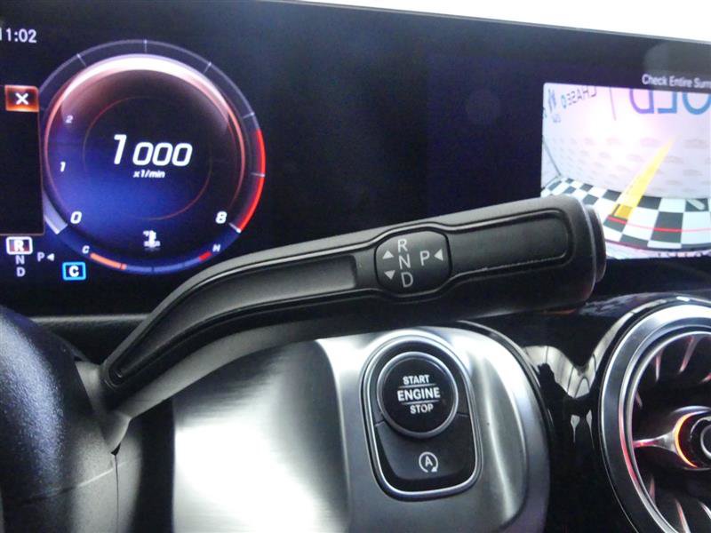 Used 2022 Mercedes-Benz GLB 250 4MATIC w/ Premium Package Lite image 19