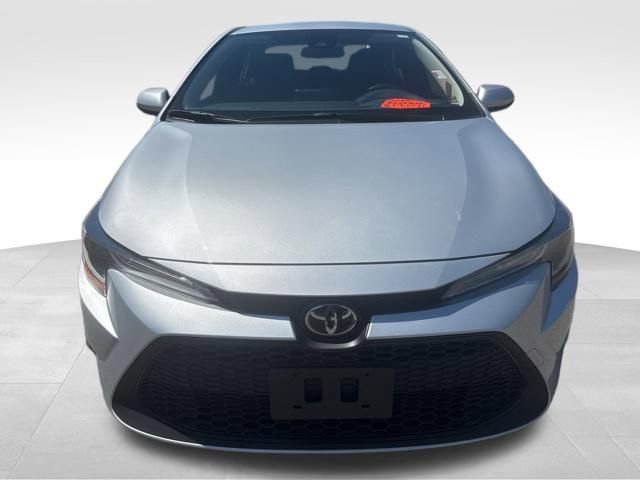 Used 2022 Toyota Corolla LE image 8