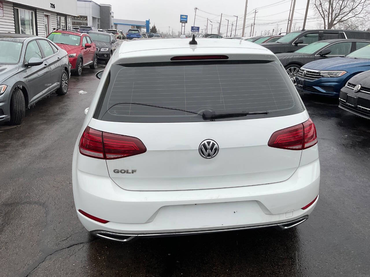 Used 2021 Volkswagen Golf 4-Door image 8