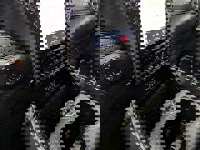 Used 2025 RAM 2500 Laramie w/ Night Edition image 25