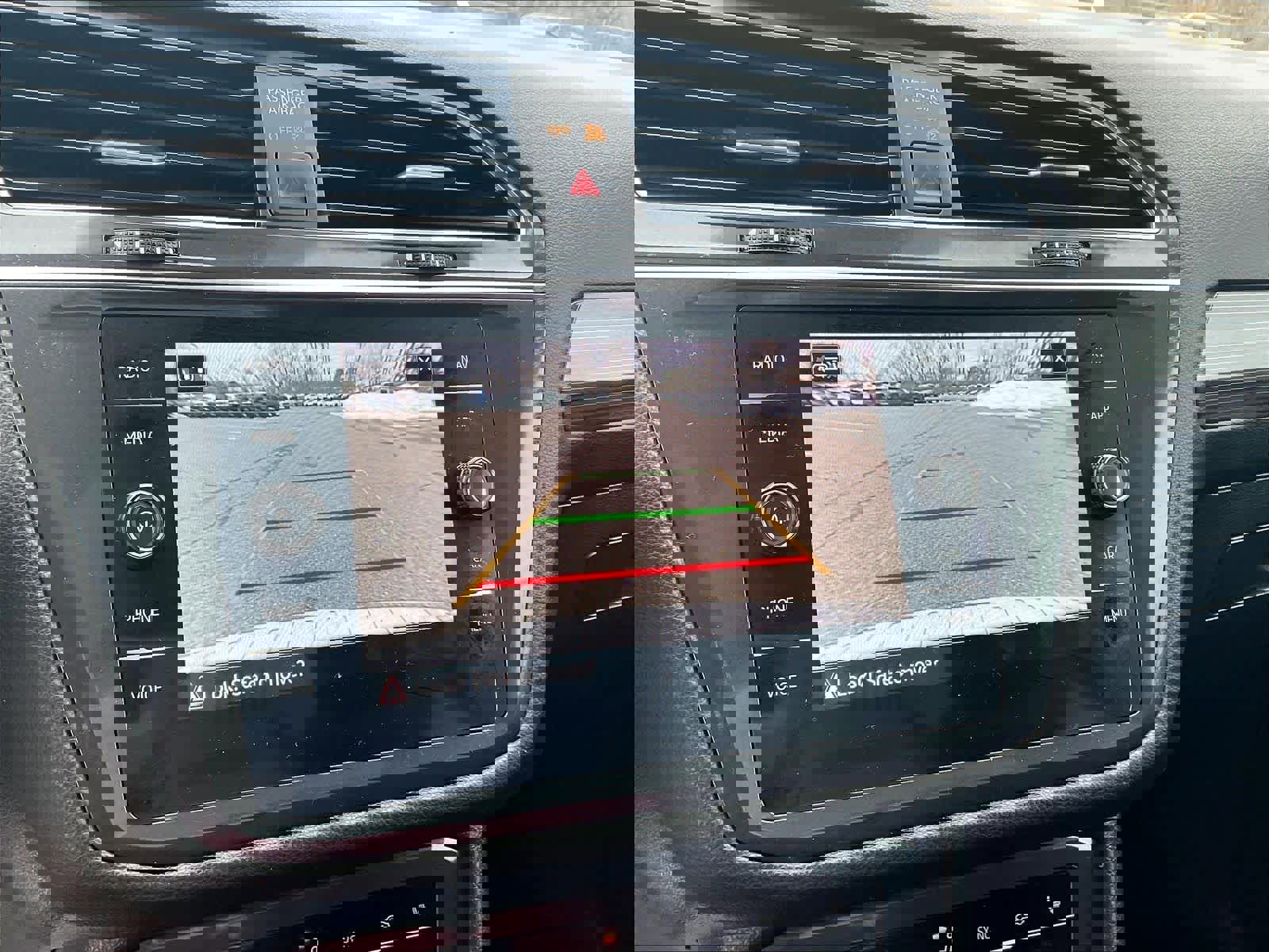 Used 2022 Volkswagen Tiguan SEL R-Line image 19