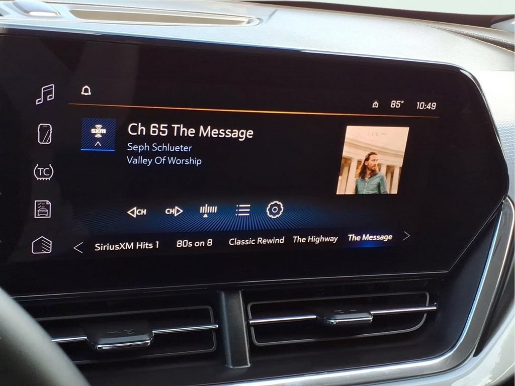 Used 2025 Chevrolet Trax LT w/ Driver Confidence Package FWD image 12