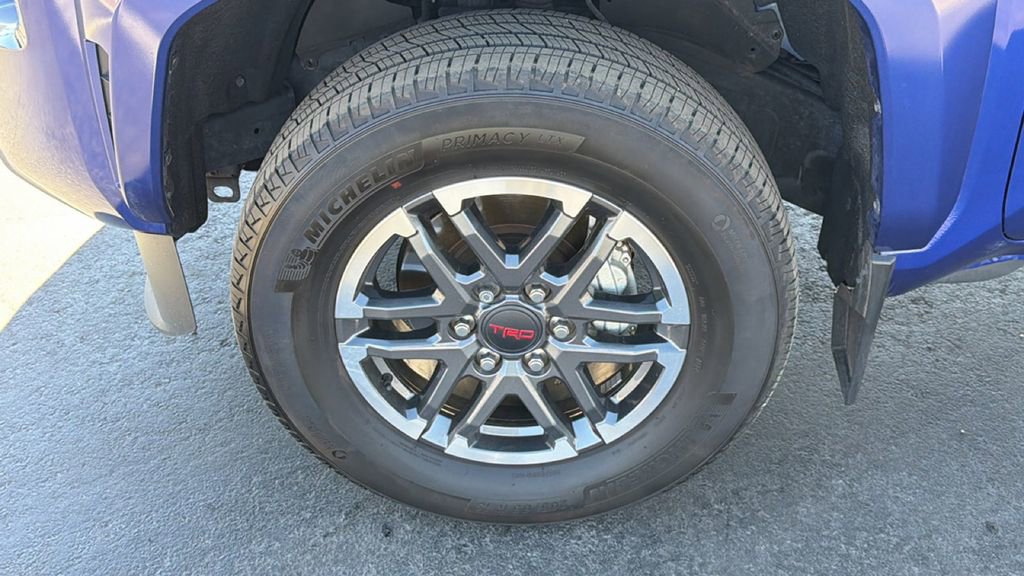 Used 2024 Toyota Tacoma TRD Sport AWD/4WD image 9