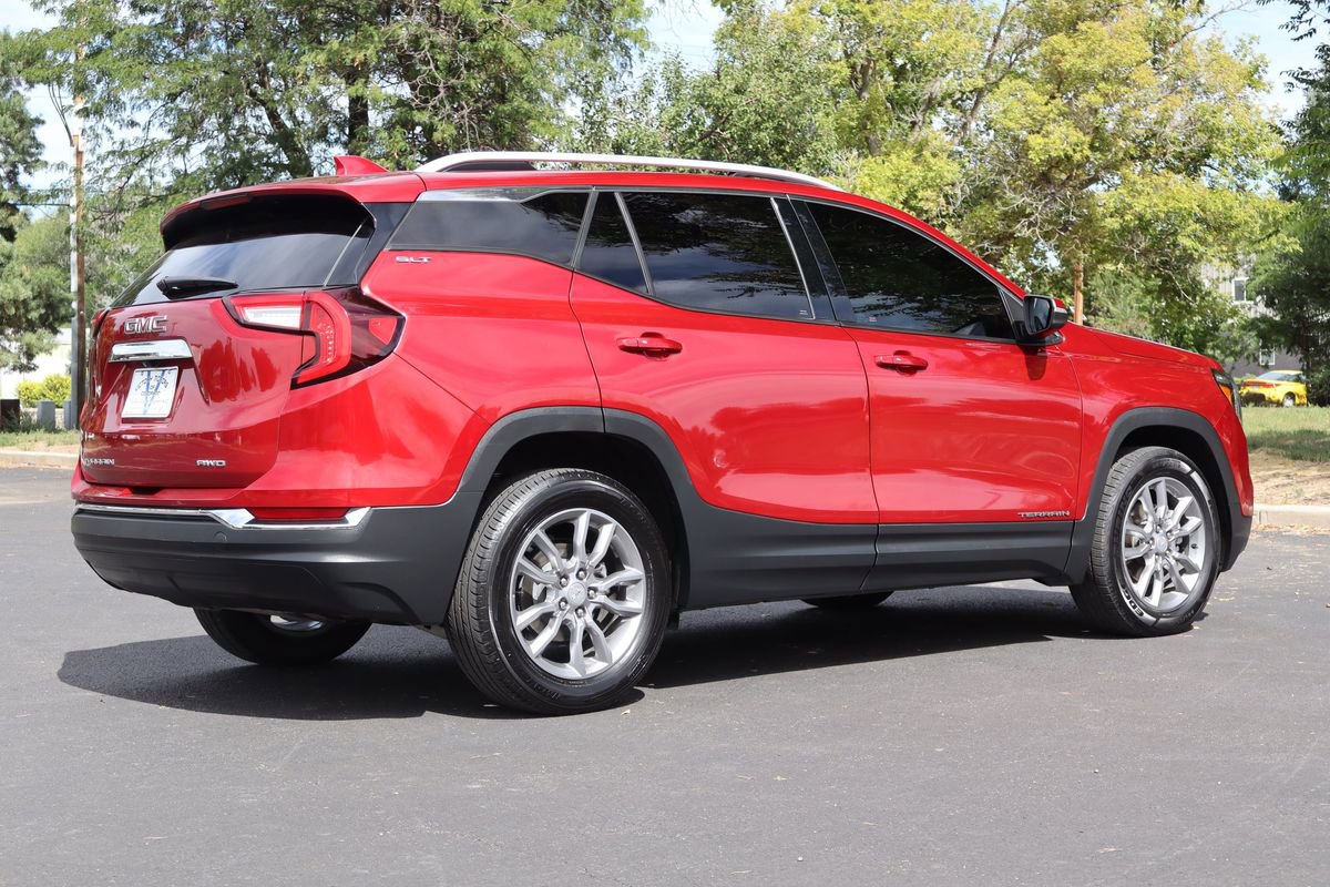 Used 2022 GMC Terrain SLT image 5