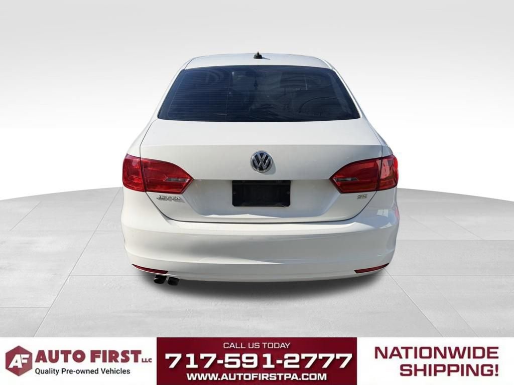 Used 2014 Volkswagen Jetta SE FWD image 4