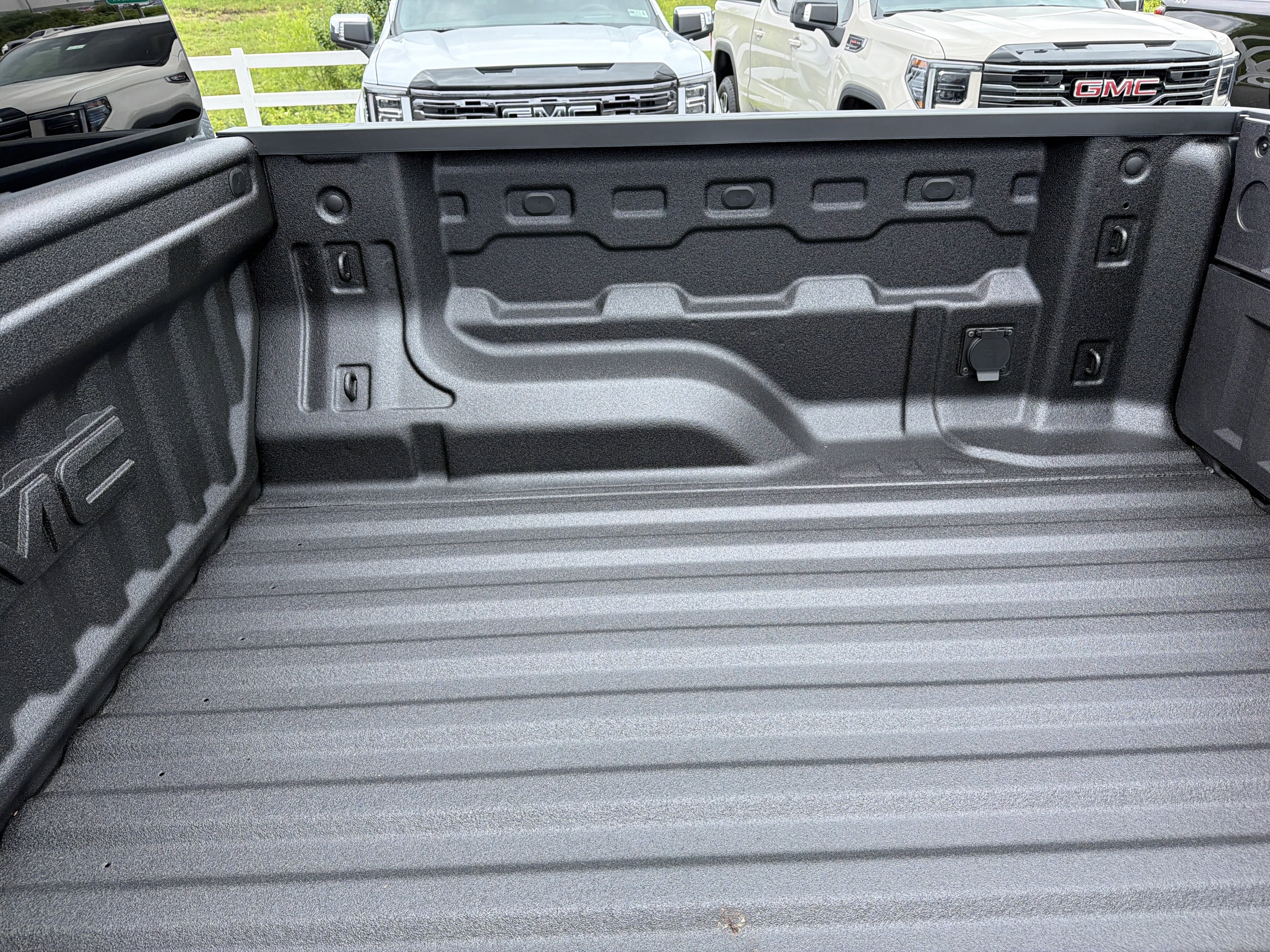 New 2026 GMC Canyon Denali AWD/4WD image 11