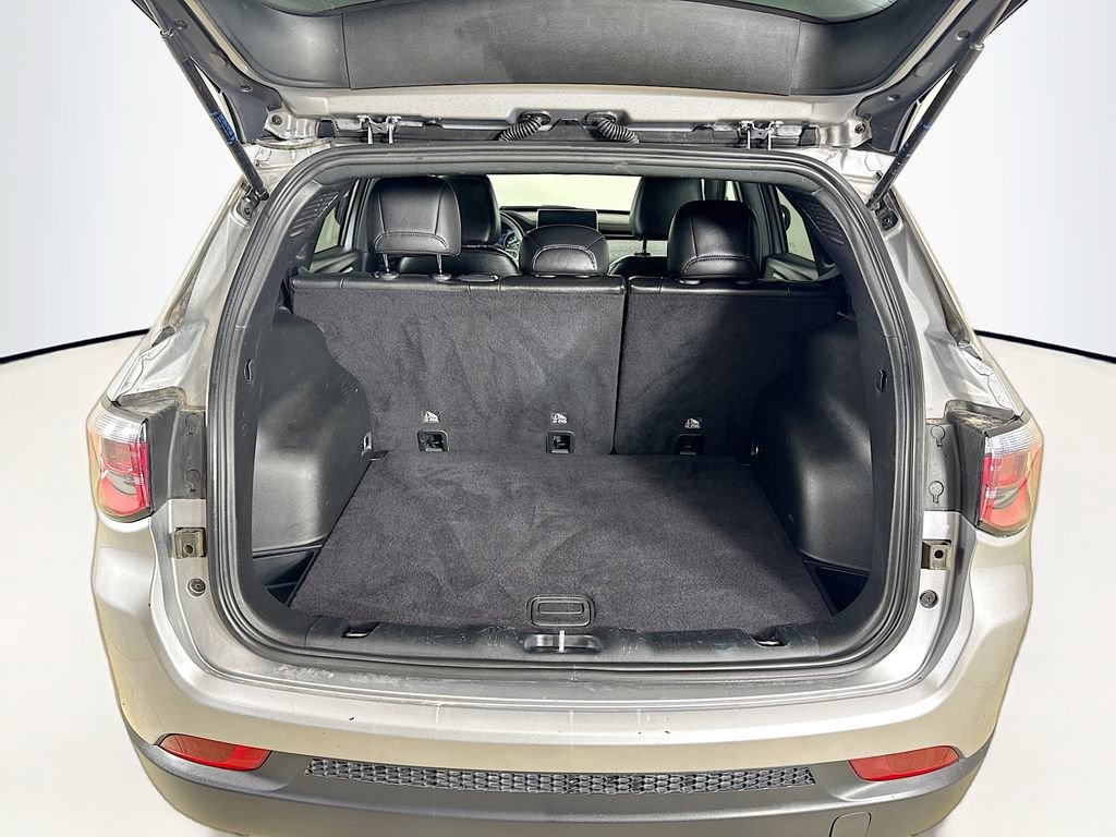 Certified 2024 Jeep Compass Latitude image 23