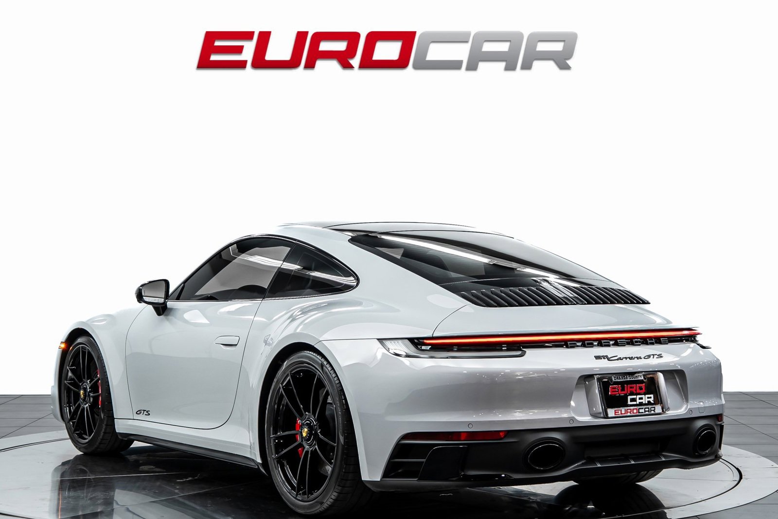 Used 2024 Porsche 911 Carrera GTS w/ Premium Package image 3