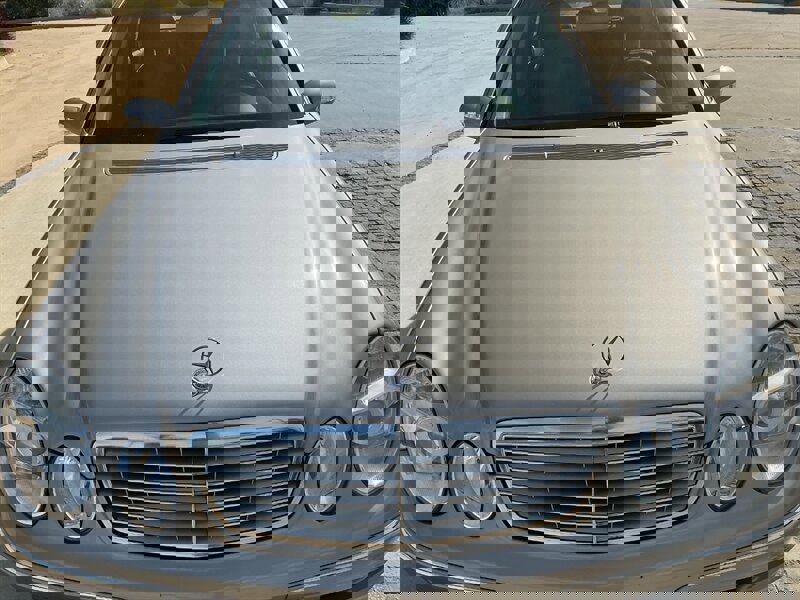 Used 2003 Mercedes-Benz E 500 Sedan image 4
