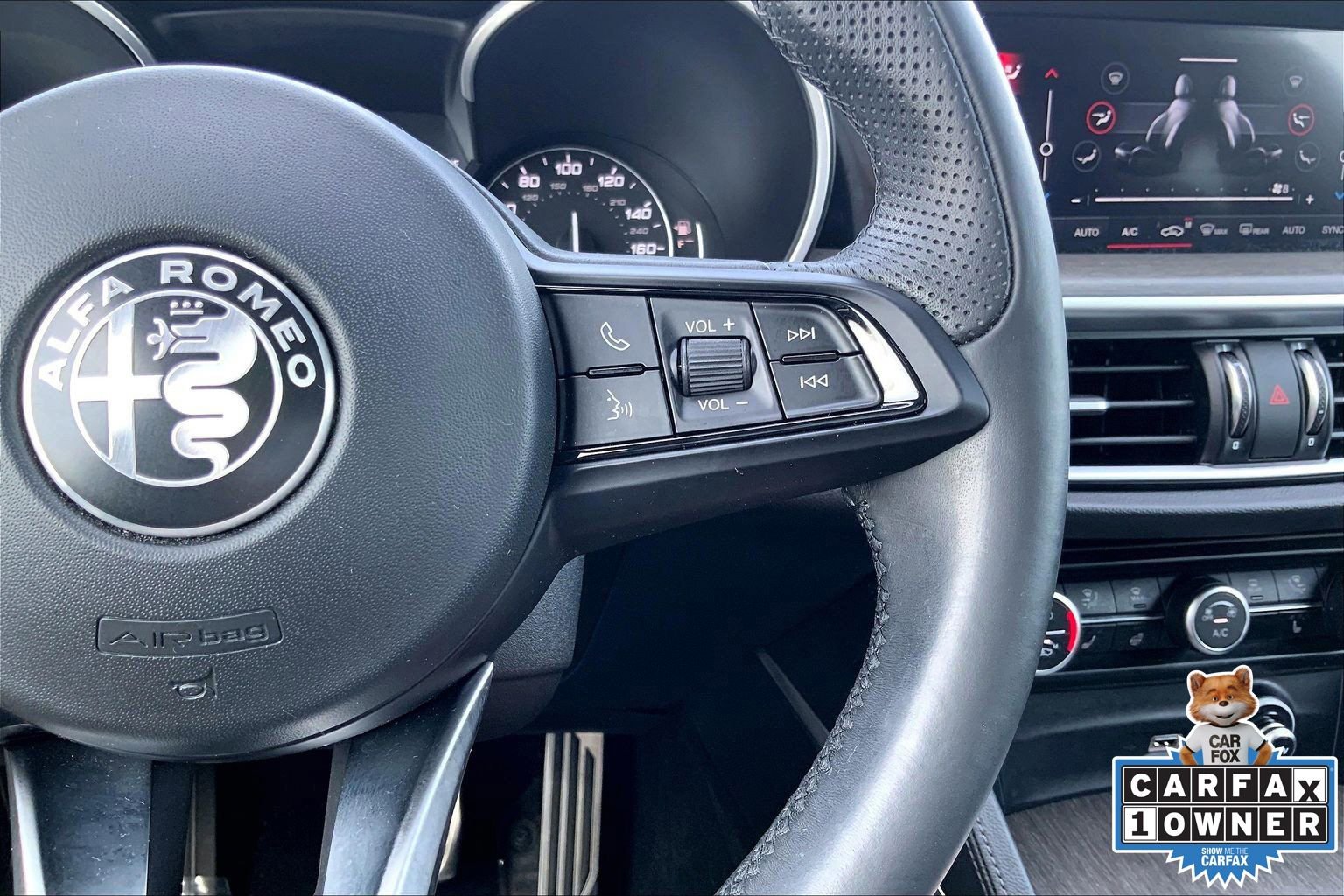 Used 2023 Alfa Romeo Stelvio Ti image 25