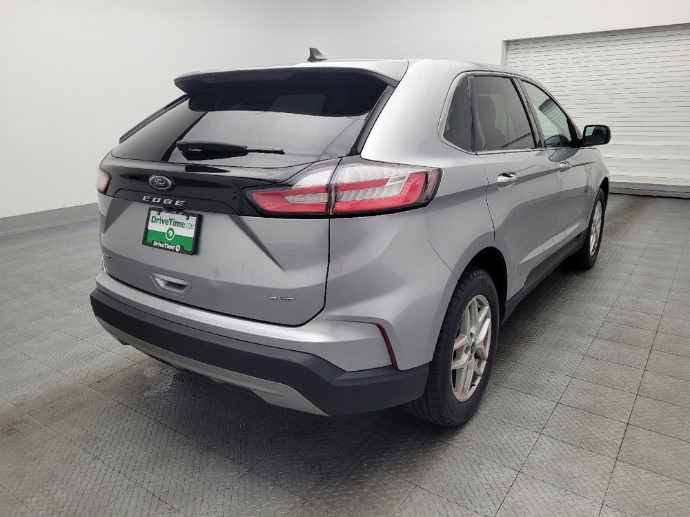 Used 2024 Ford Edge SEL image 9