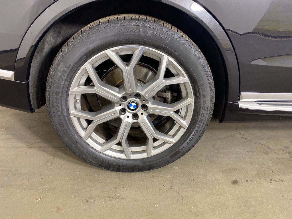 Used 2023 BMW X7 xDrive40i w/ Premium Package image 33
