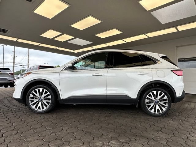 Used 2020 Ford Escape Titanium AWD/4WD image 2