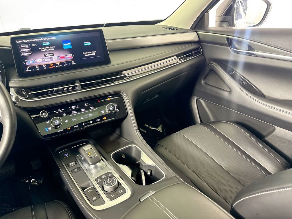 Used 2024 INFINITI QX60 Luxe AWD/4WD image 29