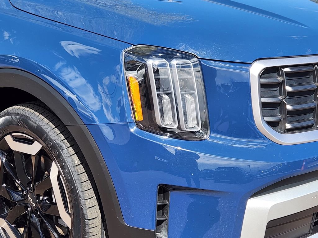 Used 2025 Kia Telluride S AWD/4WD image 28