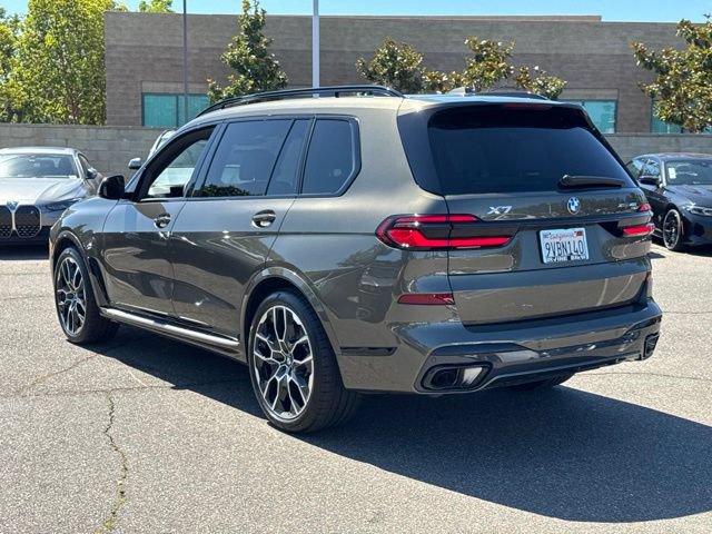 Used 2026 BMW X7 xDrive40i w/ M Sport Package AWD/4WD image 12