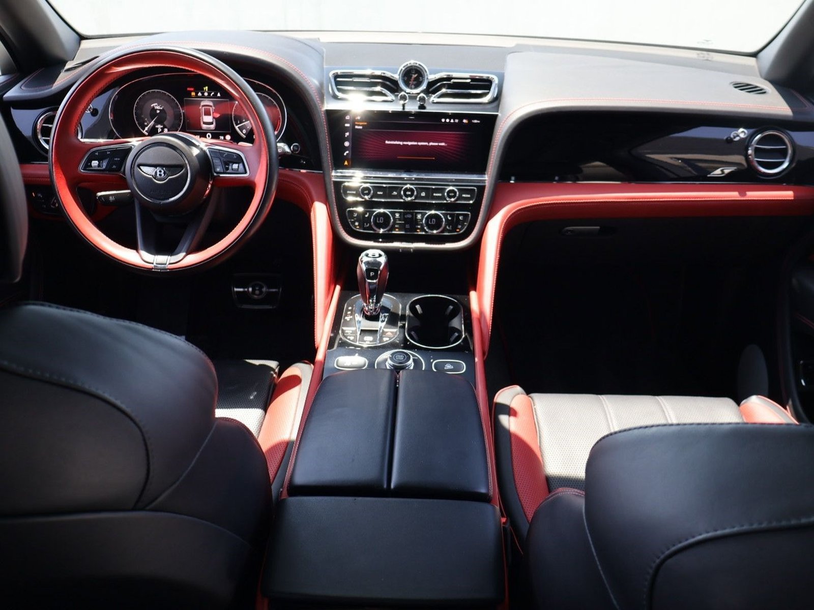 Certified 2022 Bentley Bentayga AWD/4WD image 5