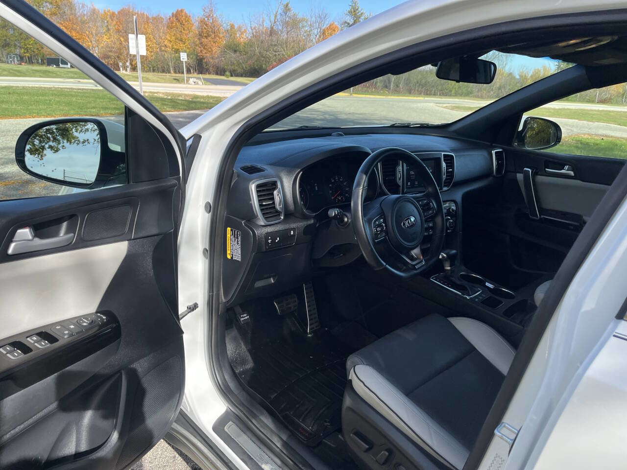 Used 2018 Kia Sportage EX w/ EX Sport Appearance Package image 24