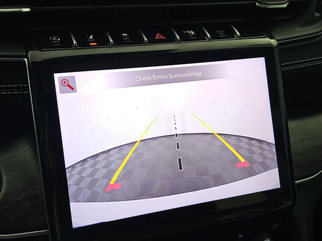 Used 2021 Jeep Grand Cherokee L Limited RWD image 13