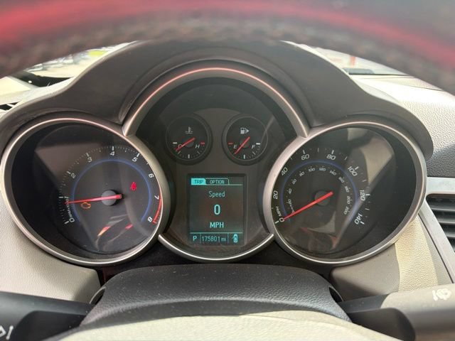 Used 2014 Chevrolet Cruze LT w/ All-Star Edition FWD image 16