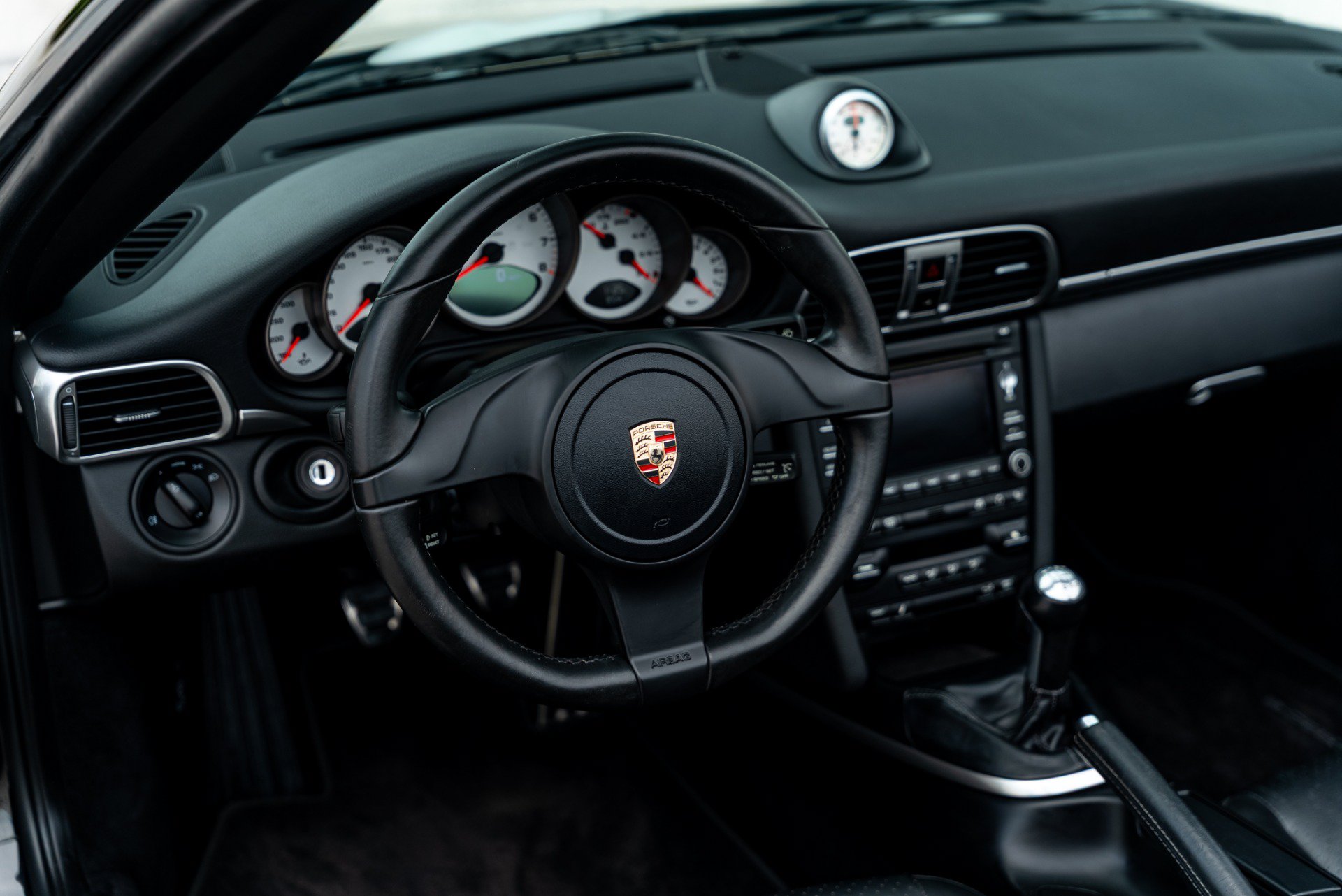Used 2011 Porsche 911 Carrera S RWD image 4