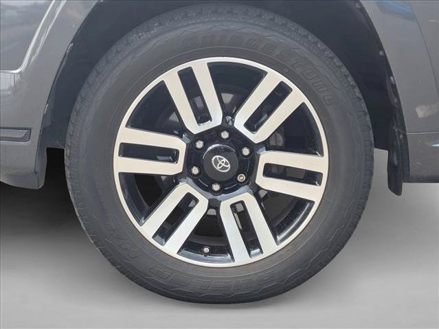 Used 2017 Toyota 4Runner Limited AWD/4WD image 9