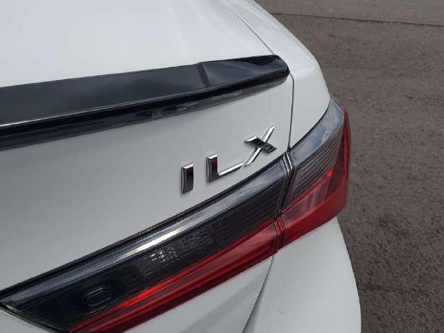 Used 2022 Acura ILX w/ Technology Plus & A-SPEC FWD image 8