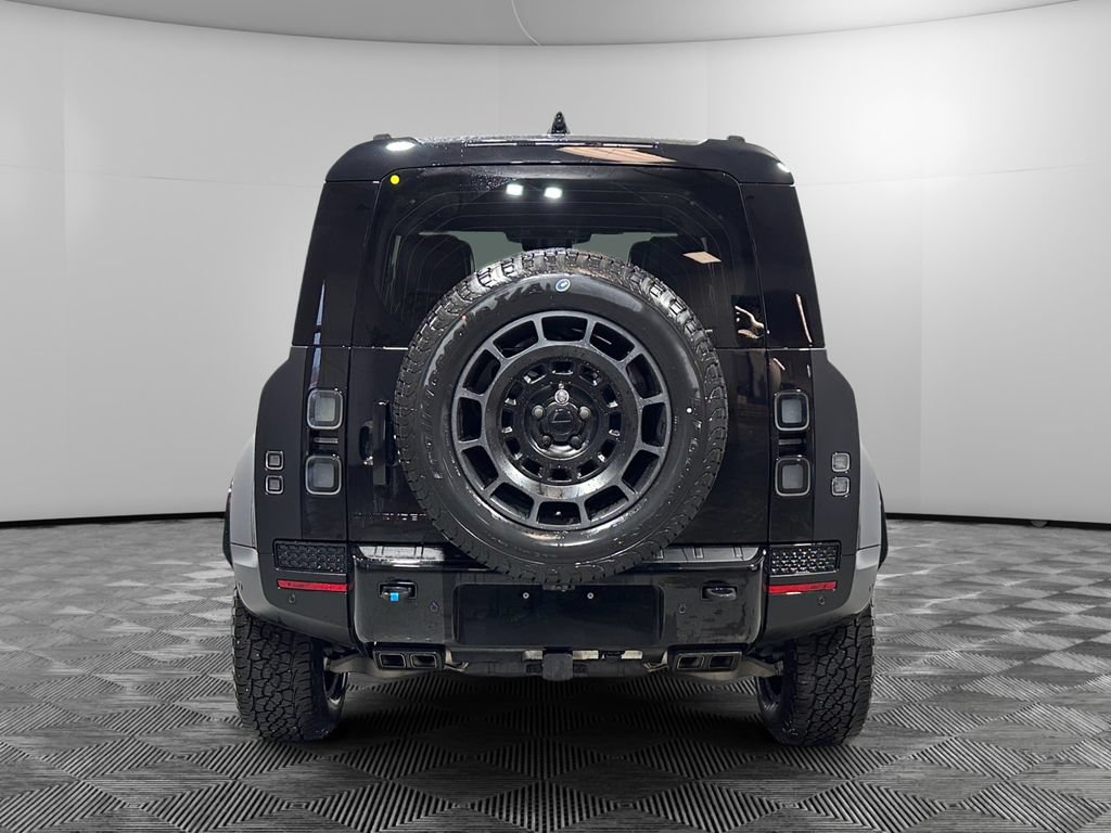 New 2026 Land Rover Defender 110 OCTA AWD/4WD image 4