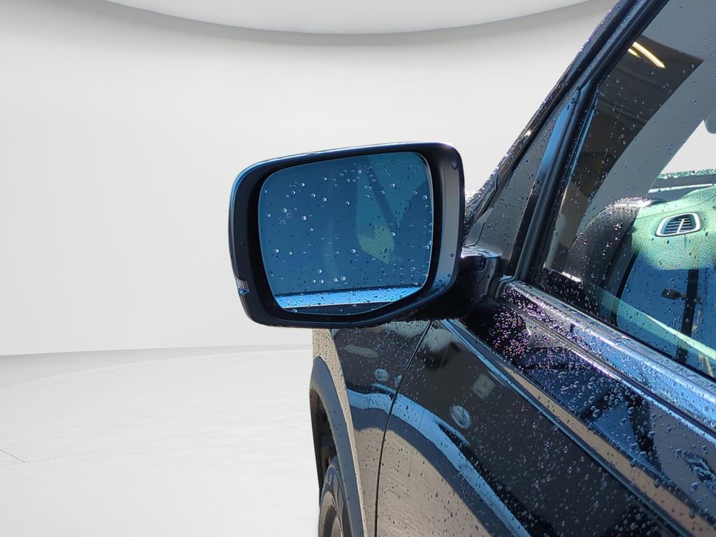 Used 2025 Honda Pilot Elite image 29