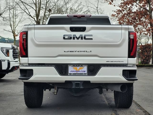 Used 2024 GMC Sierra 3500 Denali Ultimate AWD/4WD image 7