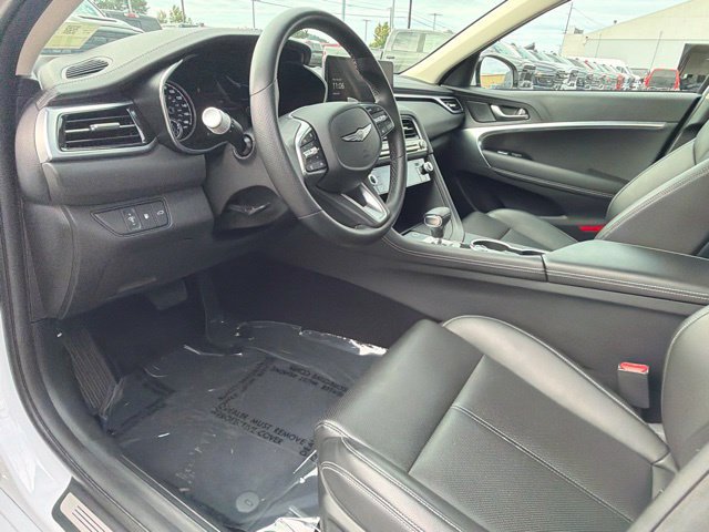 Used 2025 Genesis G70 2.5T AWD/4WD image 19