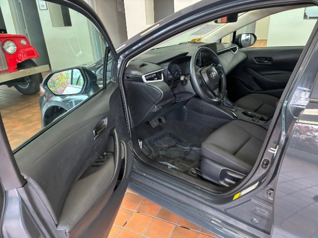 Used 2025 Toyota Corolla LE image 13