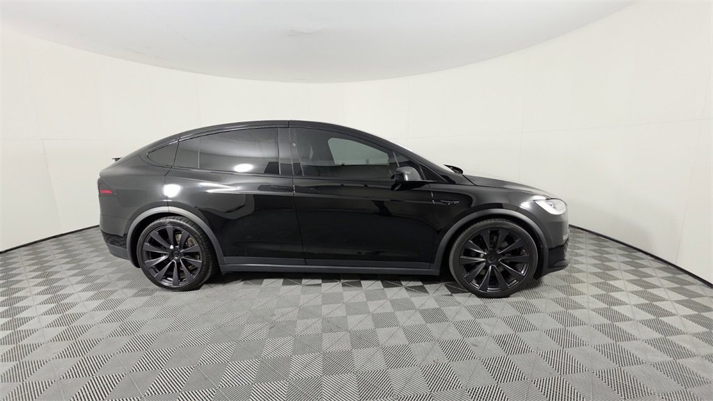 Used 2022 Tesla Model X Plaid image 4