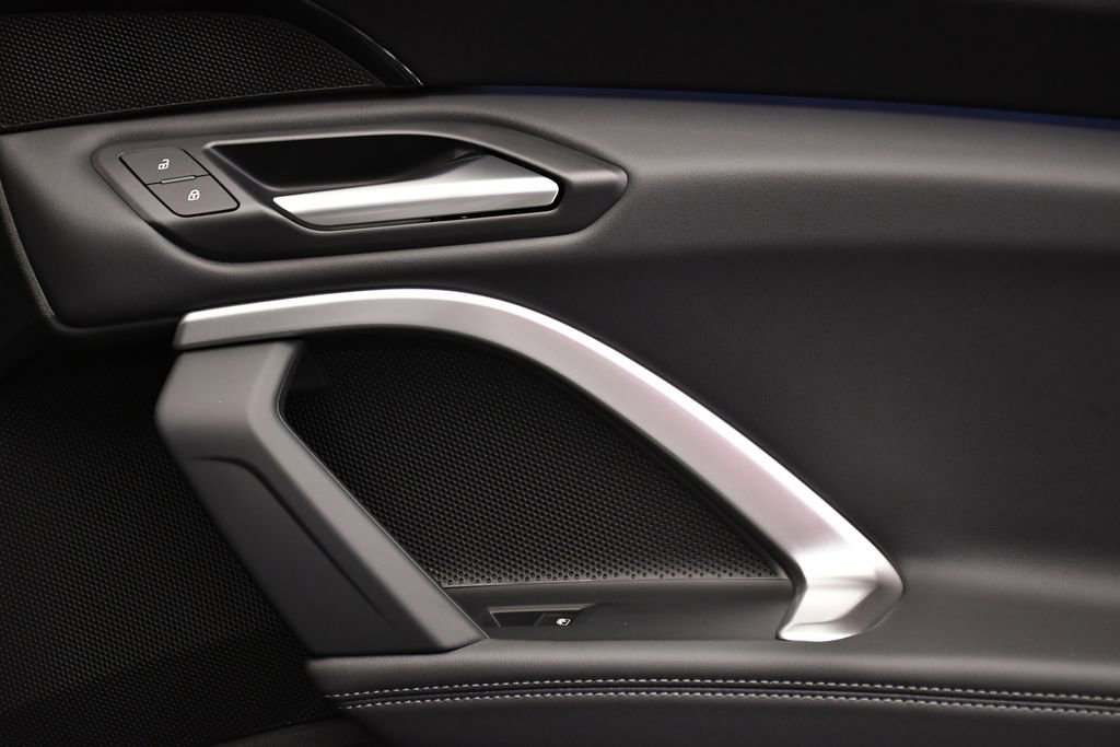 Used 2025 Audi Q5 Premium w/ Convenience Package image 49