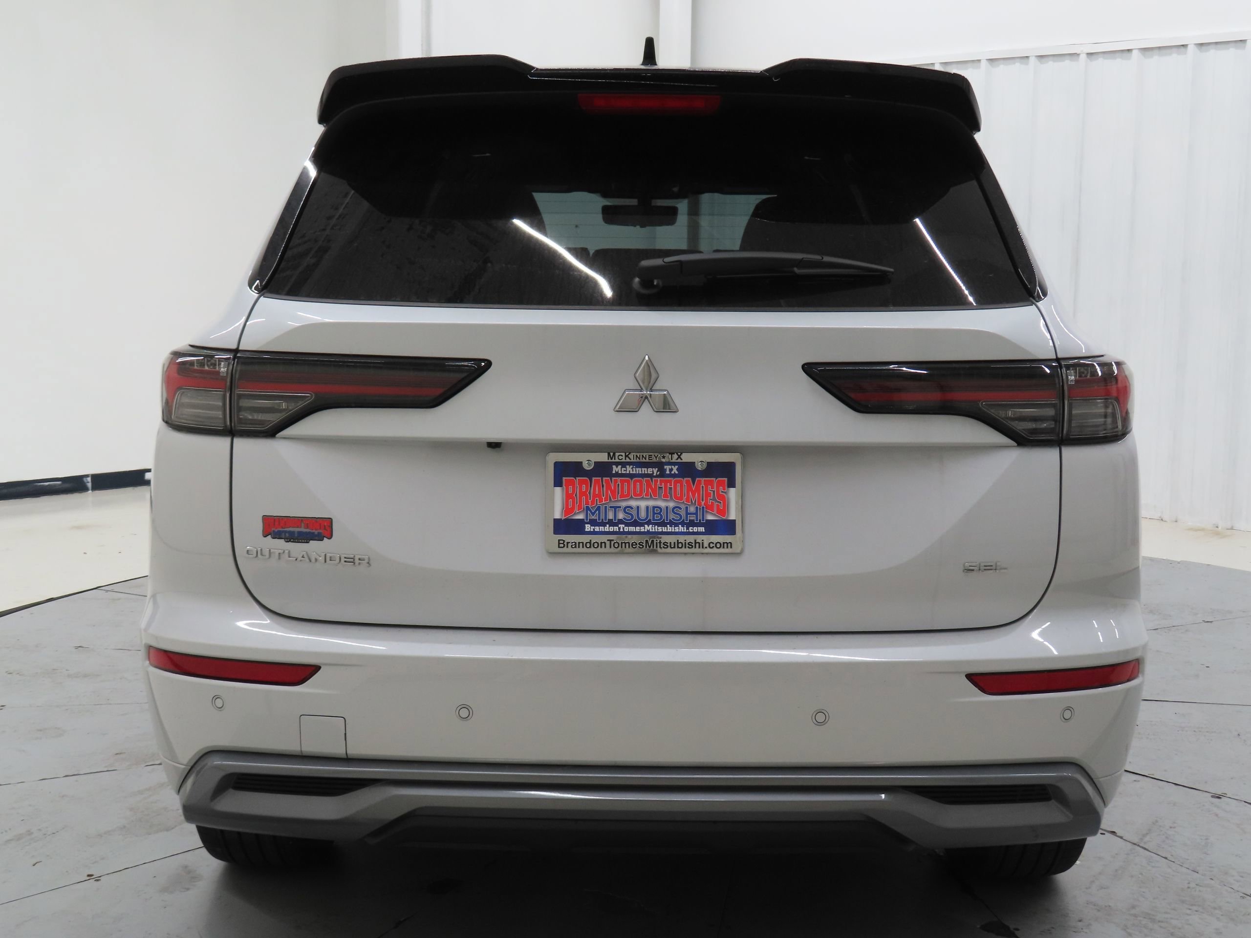 New 2026 Mitsubishi Outlander SEL image 4