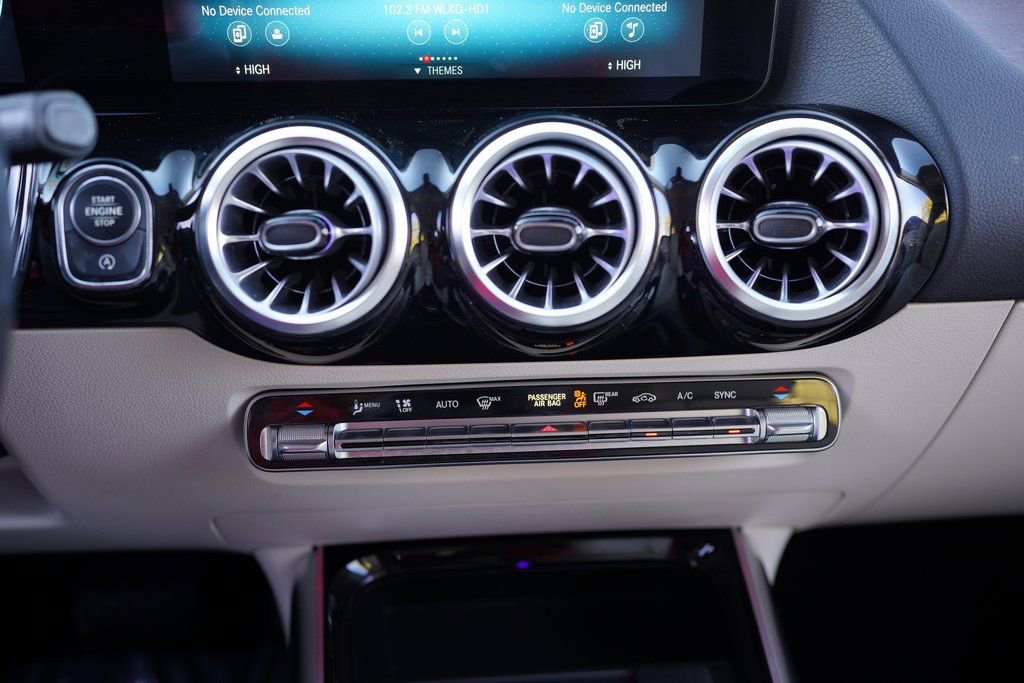 Used 2022 Mercedes-Benz GLA 250 4MATIC w/ Premium Package Lite image 31