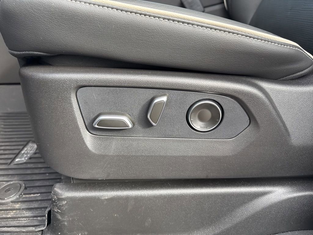 Used 2026 Cadillac Escalade Sport w/ Touring Package image 26