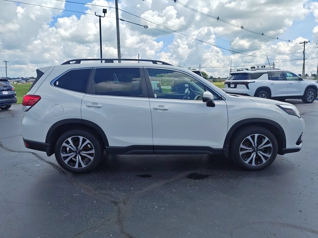 Used 2023 Subaru Forester Limited AWD/4WD image 6
