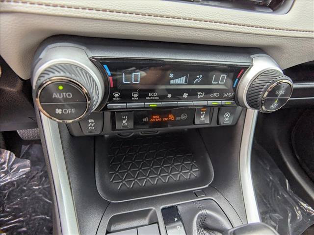 Used 2023 Toyota RAV4 XLE w/ Convenience Package AWD/4WD image 15