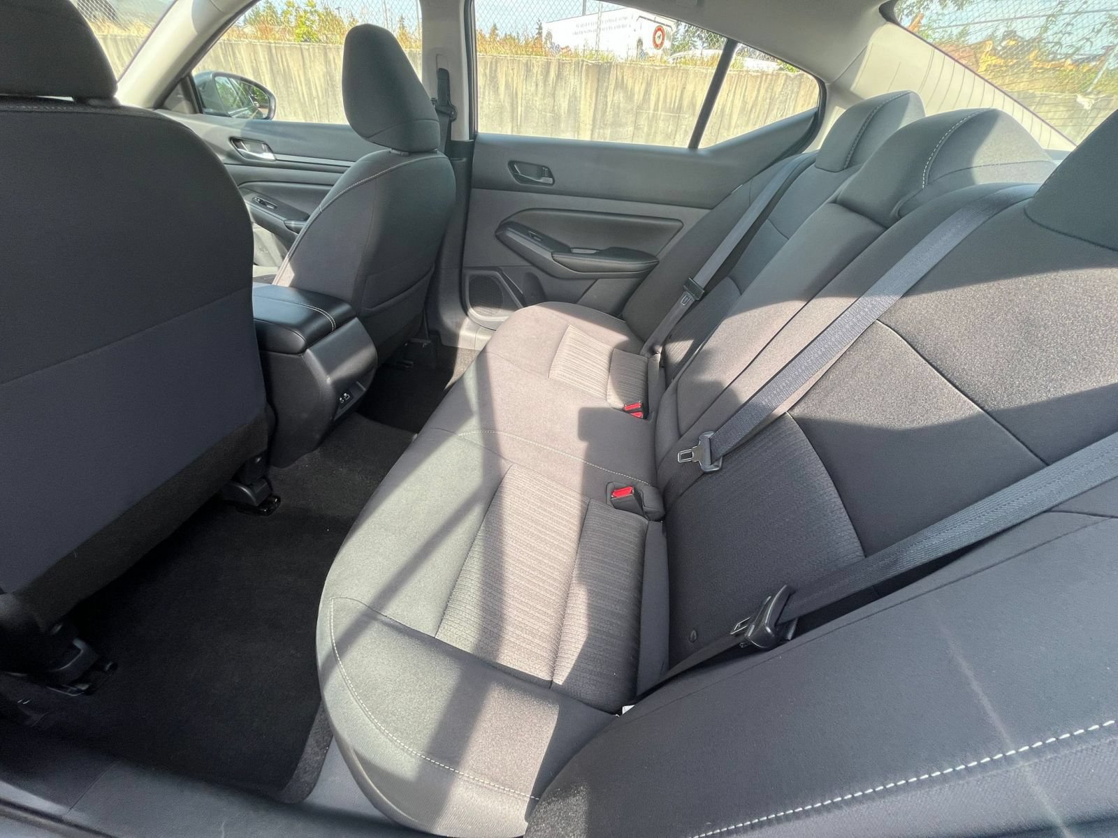 Used 2025 Nissan Altima 2.5 SV FWD image 22
