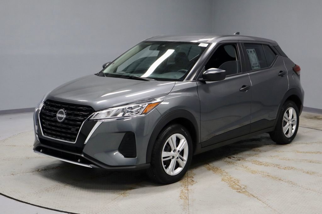 Certified 2025 Nissan Kicks Play S image 7