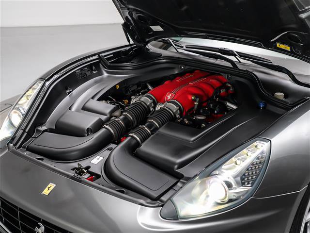 Used 2011 Ferrari California image 23