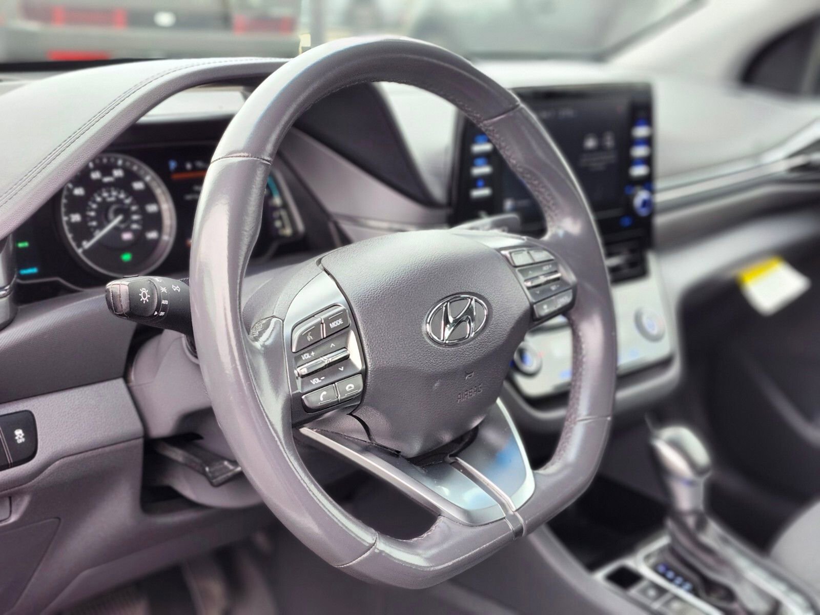 Used 2021 Hyundai Ioniq SE image 19