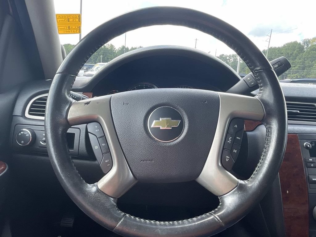 Used 2012 Chevrolet Suburban LS RWD image 21