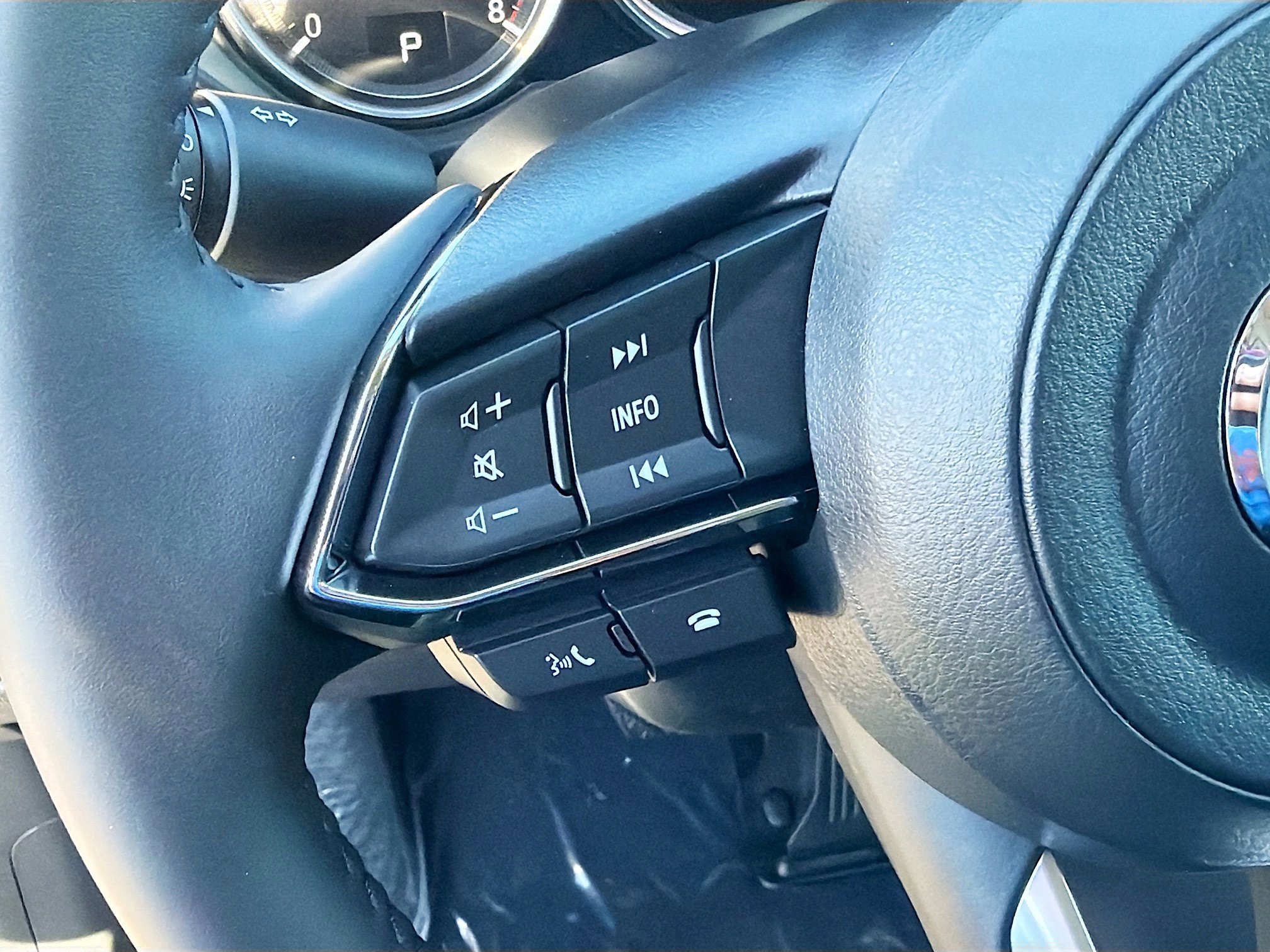 New 2025 MAZDA CX-5 AWD 2.5 S w/ Preferred Package image 37