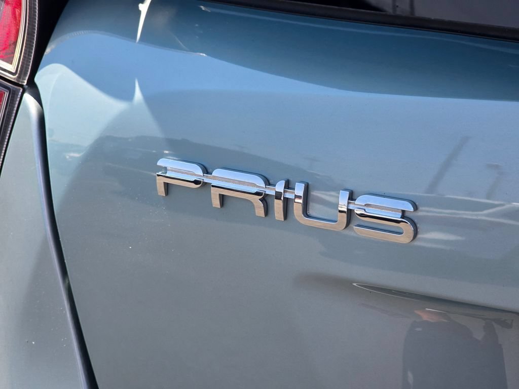 Used 2017 Toyota Prius Four w/ Premium Convenience Package FWD image 15